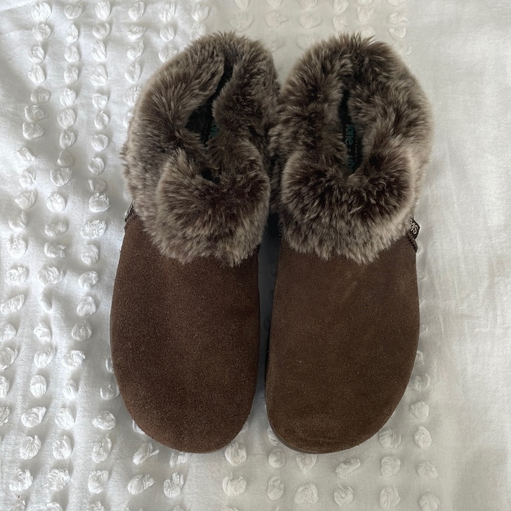 Sketchers fur lined slip on shoes size 10